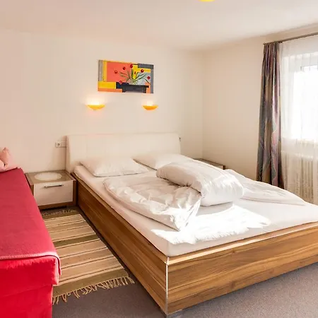 Haus Edmund *