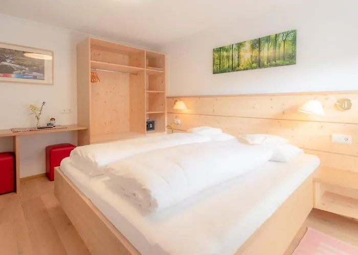 Haus Edmund 아파트 *